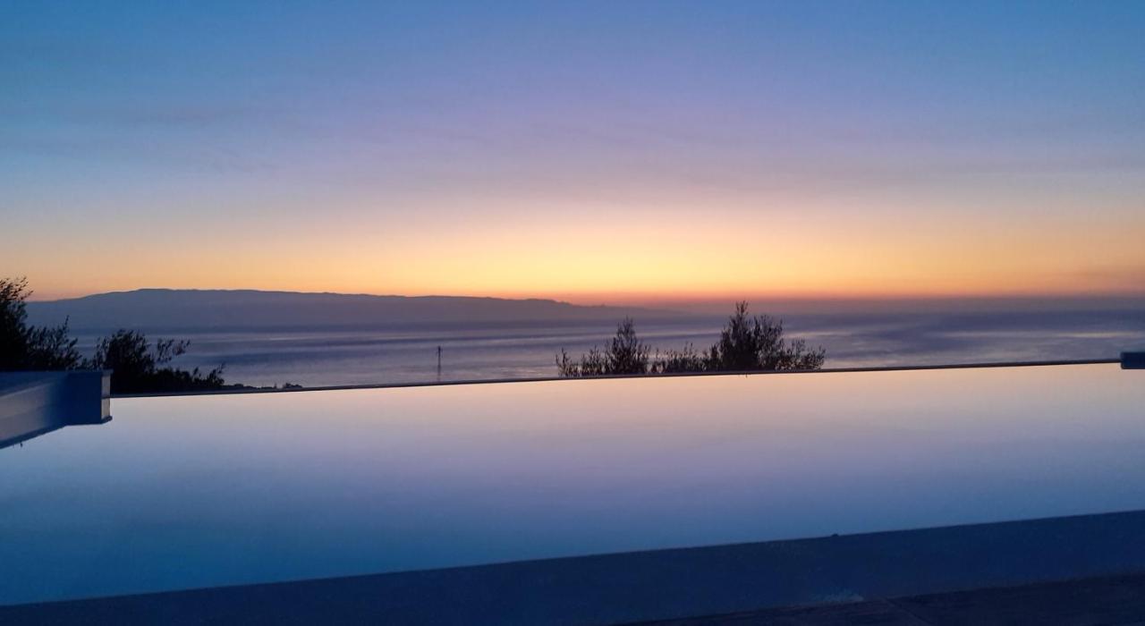 Villa Infinity ∞ Санта Тереза ди Рива Екстериор снимка